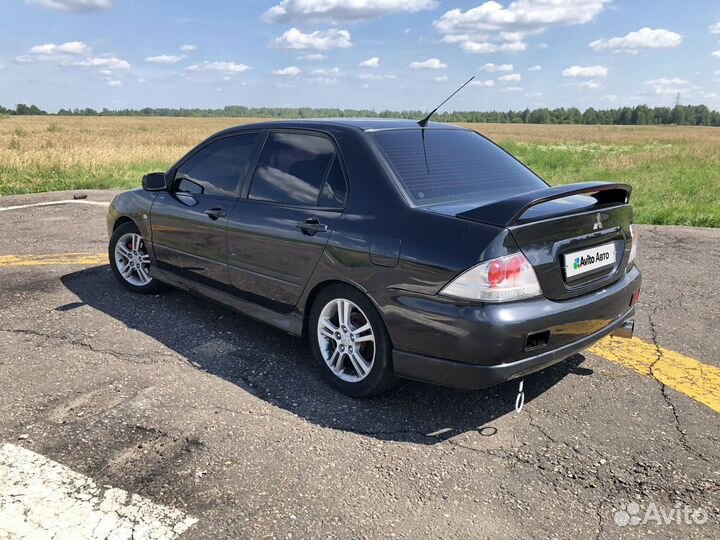 Mitsubishi Lancer 2.0 МТ, 2004, 290 000 км