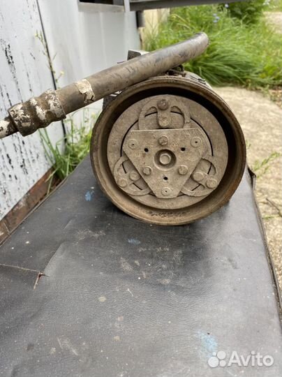 Помпа кондиционера Nissan Almera N15