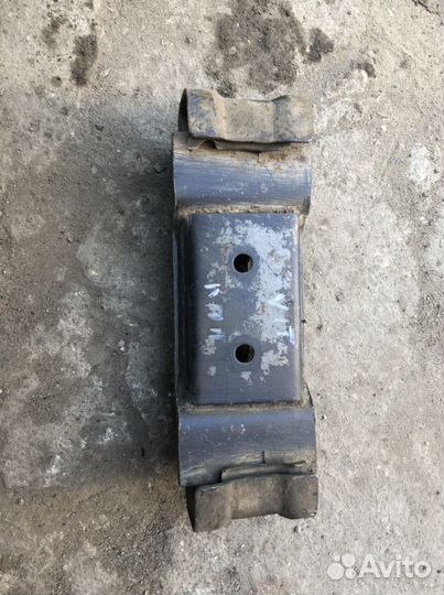 Подушка кпп Suzuki Grand Vitara 3