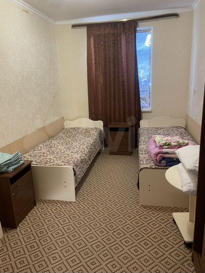 Комната 15 м² в 5-к., 2/2 эт.