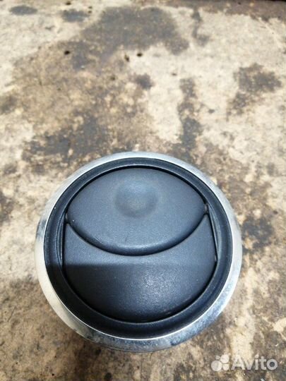 Дефлектор торпеды Renault Logan 2 L8 K7M 2015