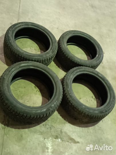 Pirelli Formula Ice 215/50 R17 95T