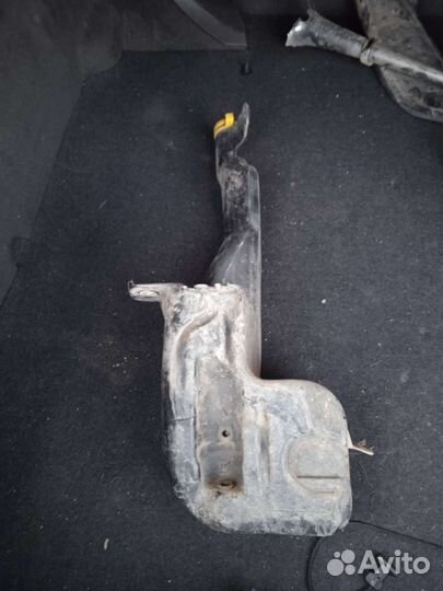 Бачок омывателя