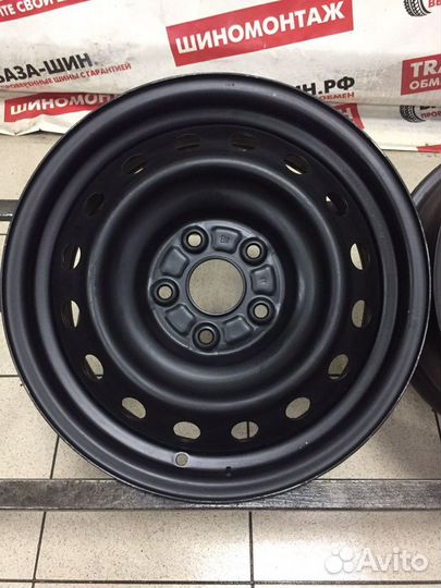 R16/5x114.3 et 45 (dia 60.1) Toyota ориг. 2шт