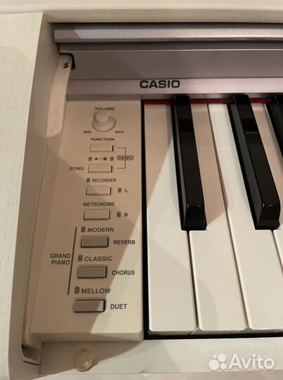 Электронное пианино casio