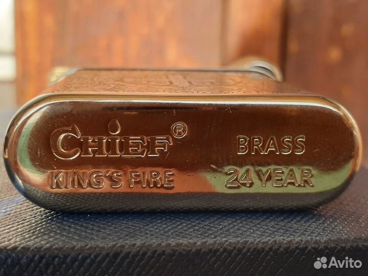 Chief Бензиновая Зажигалка Lift Arm Constantine