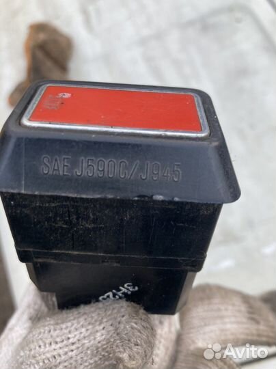 Кнопка аварийки Mercedes w123