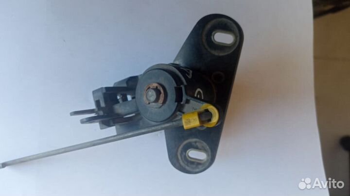 Личинка замка двери багажника Opel Astra G