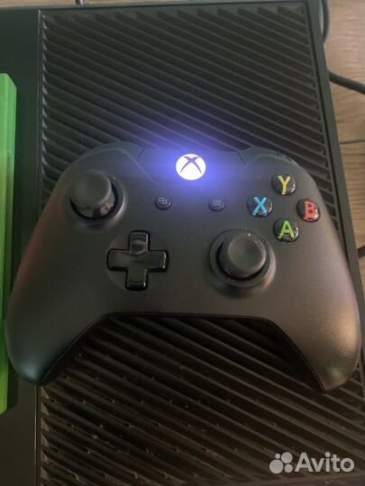 Xbox One 500 gb + диск