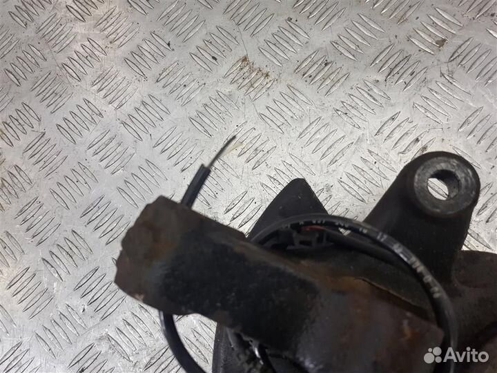 Кулак передний правый (Поворотный) Мерседес Vito