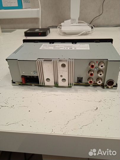 Магнитола kenwood 305bt