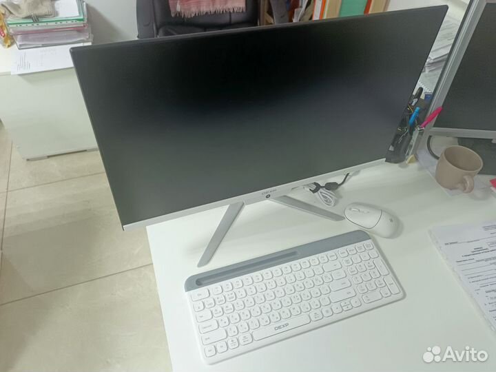 Моноблок Dexp Intel Core i5 8/512