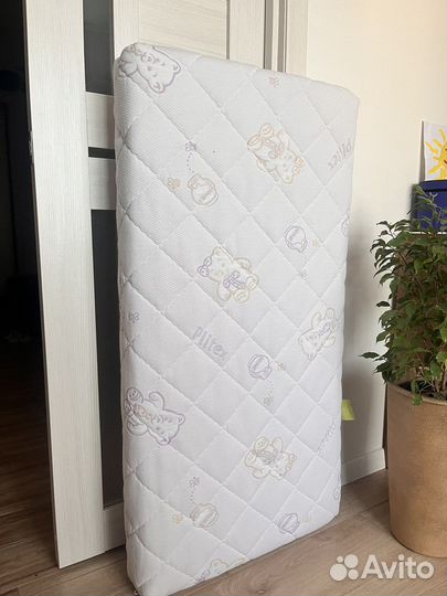 Детская кровать с маятником до 3 лет