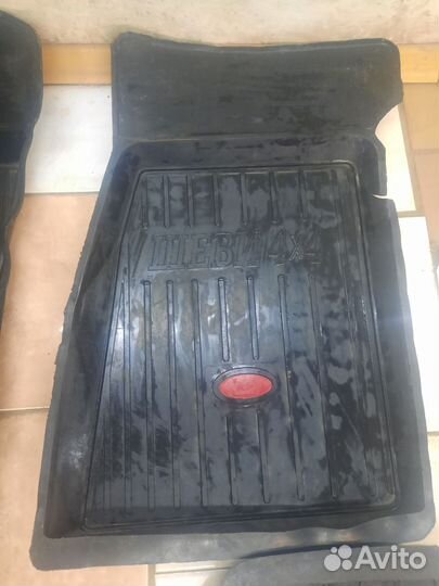 Автомобильные коврики нива шевроле