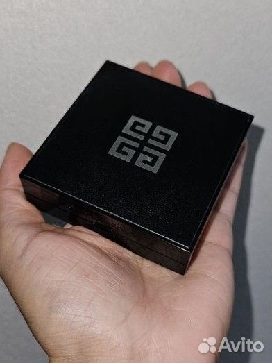 Givenchy пудра матирующая