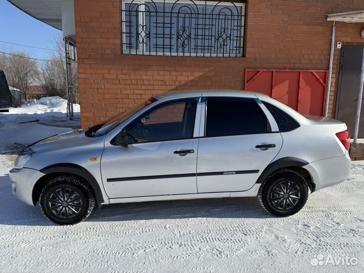 LADA Granta 1.6 МТ, 2012, 107 874 км