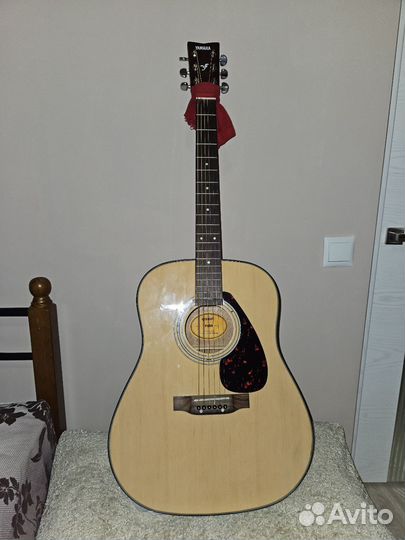 Yamaha F600 акустическая гитара