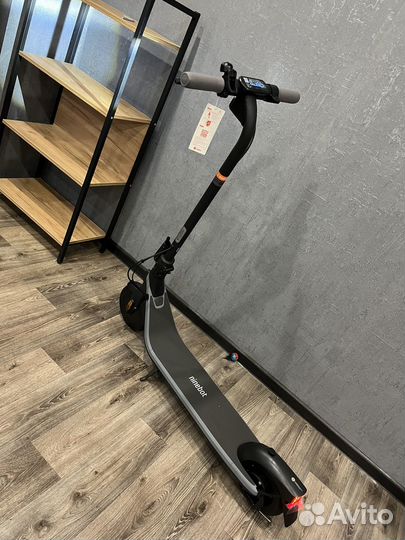 Электросамокат Ninebot kickscooter E2
