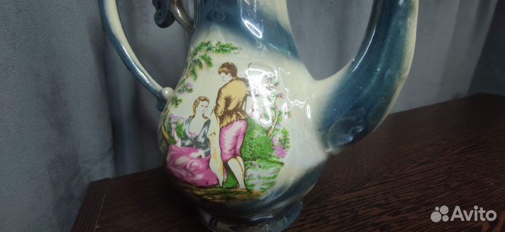 Фарфоровый кувшин с крышкой СССР