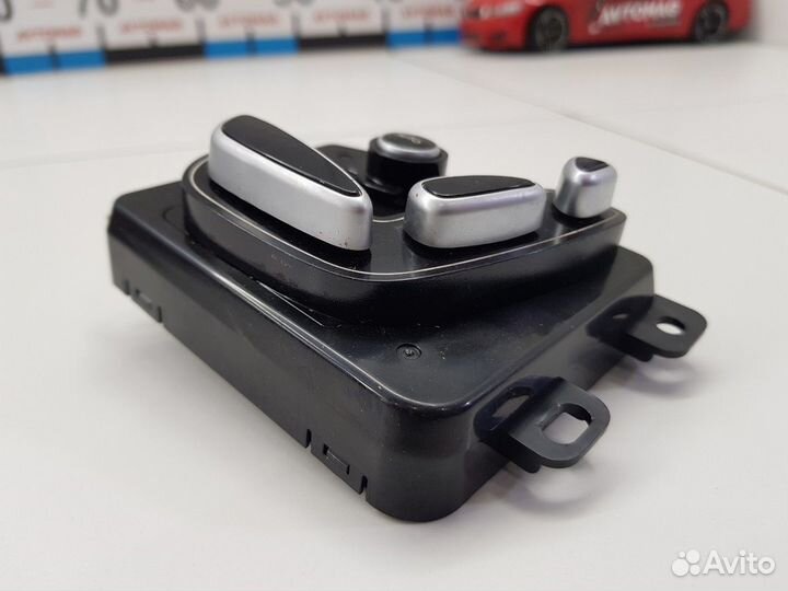 Блок управления сиденьем задним правым