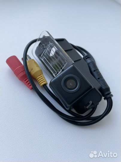 Камера заднего вида Volkswagen Porsche Фольксваген