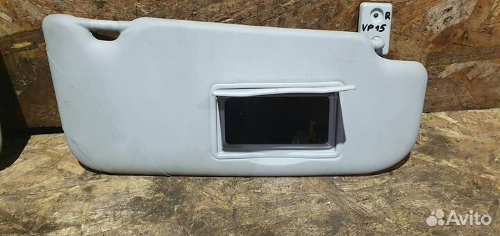 Козырек солнцезащитный правый Nissan Qashqai (J10