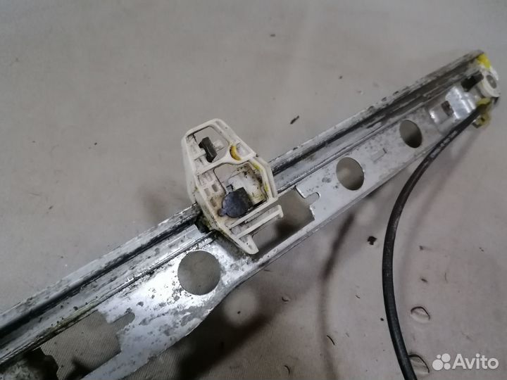 Стеклоподъемник передний правый Renault Megane II