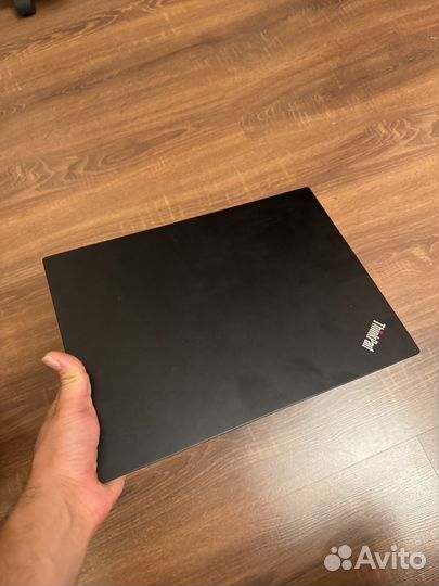 ThinkPad E480 i5-8250u 16-256 FHD ips