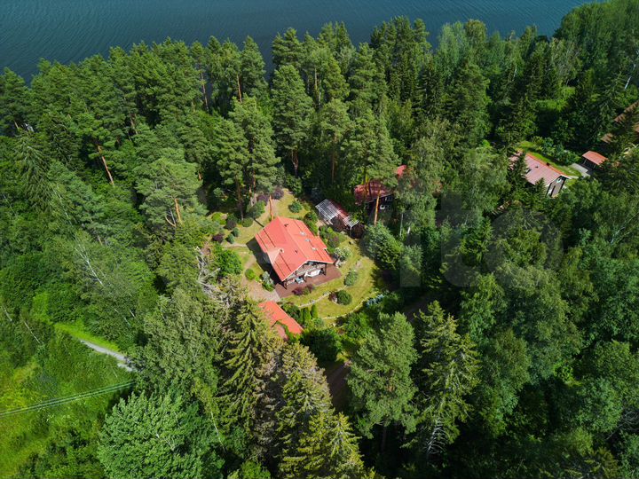 Коттедж 152,6 м² на участке 46 сот.