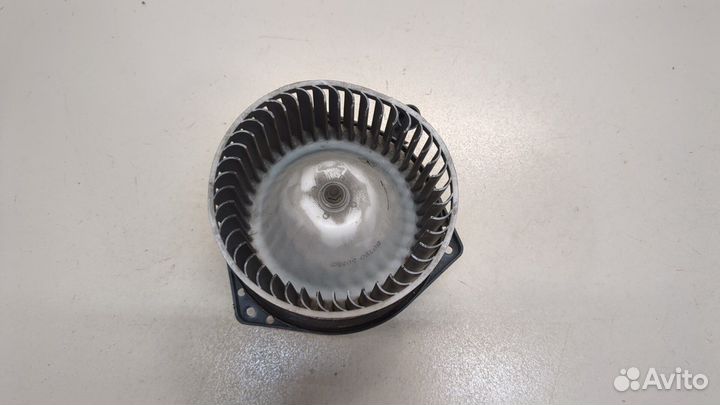 Двигатель отопителя Mitsubishi L200, 2003