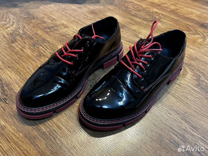 Полуботинки женские 40 размер