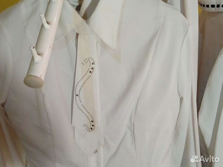 Блузка белая школьная