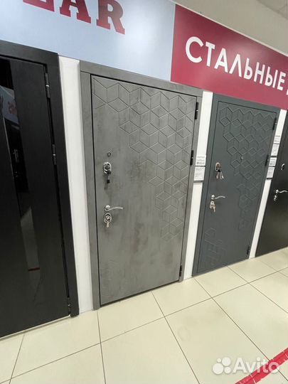 Входные металлические двери в квартиру