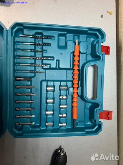 Шуруповерт makita 18v с набором