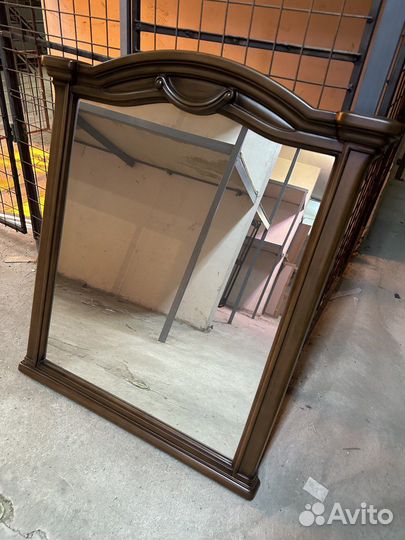 Итальянское зеркало в дубовой раме