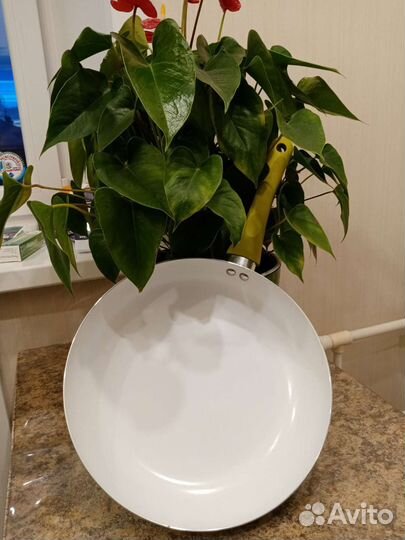 Сковорода диаметр 28, алюминий