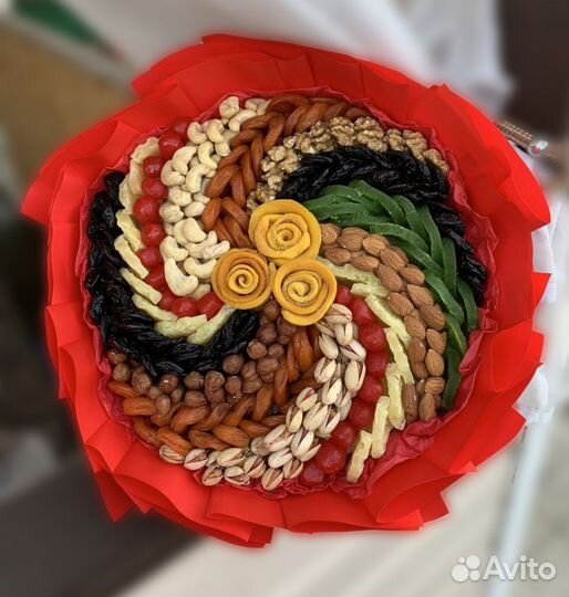Букет на выпускной для учителя из сухофруктов