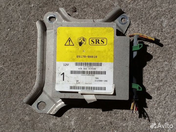 Блок управления аирбегами на Пежо 107 2007г