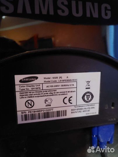 Монитор Samsung