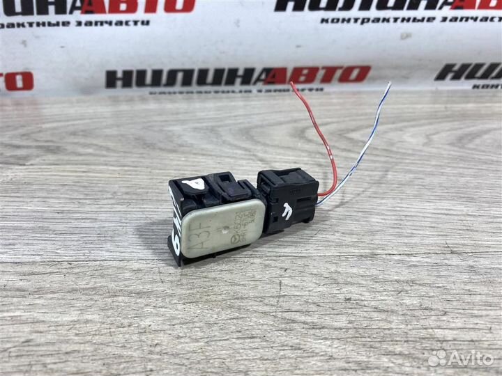 Датчик парковки Мазда 3 bm бм