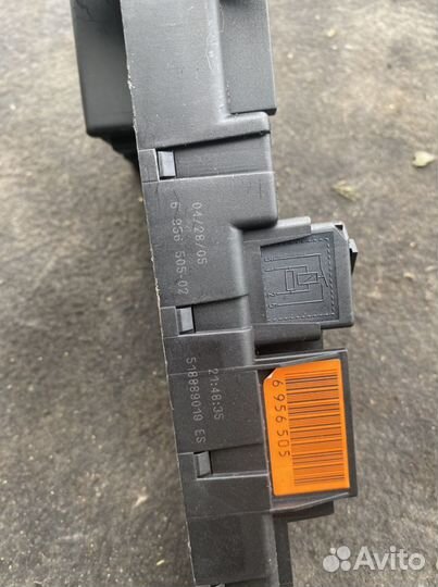 Блок предохранителей Bmw Е63 61146906588