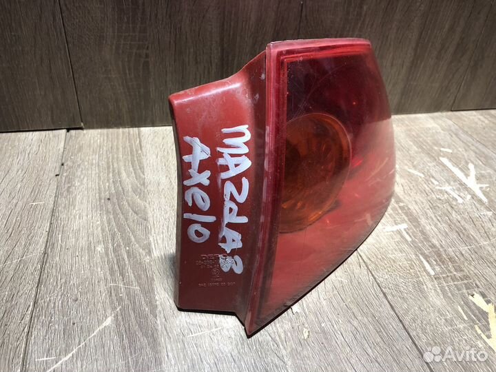 Фонарь задний в крыло правый Mazda 3 BK