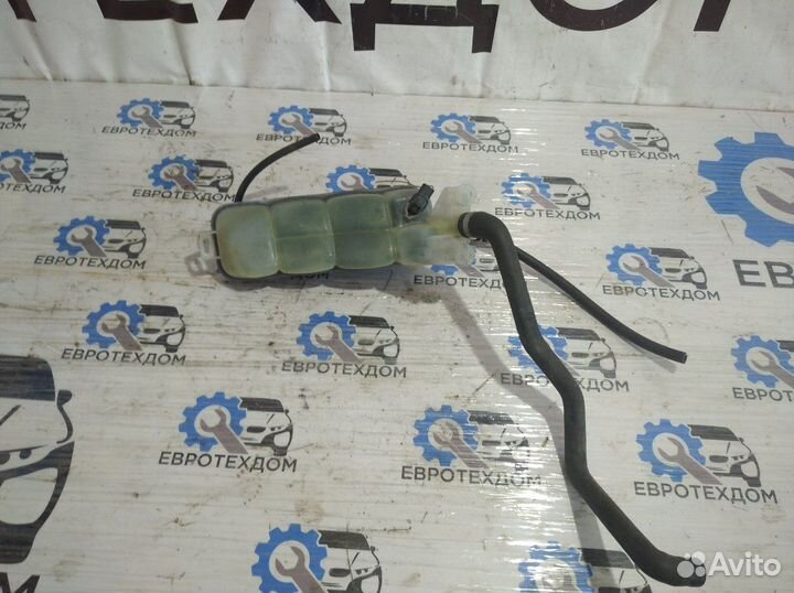 Бачок расширительный Mercedes W210 112.941 2000