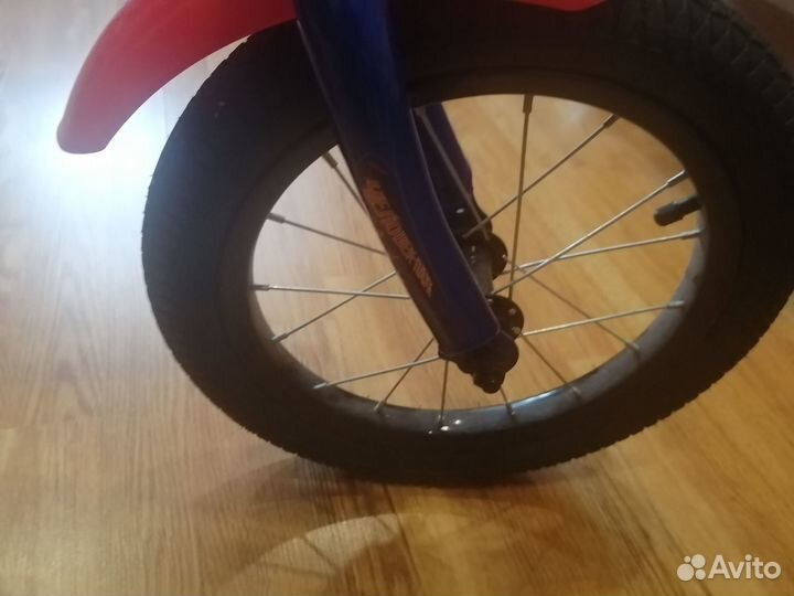 Детский велосипед 4-х колесный