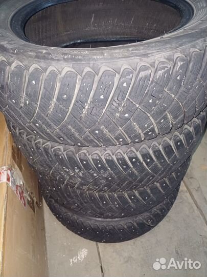 Goodyear Ultragrip Ice Arctic 185/65 R15 88T