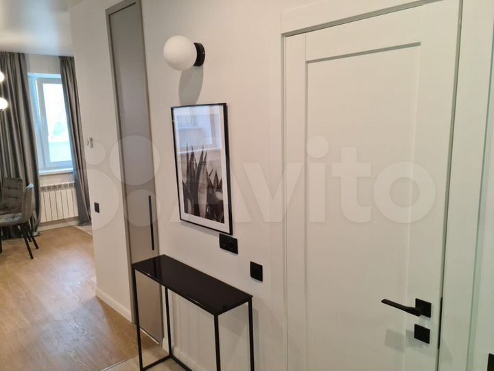 2-к. квартира, 52 м², 6/17 эт.