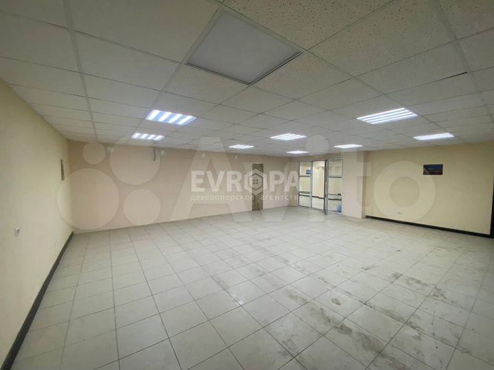 Помещение 283.6 м²