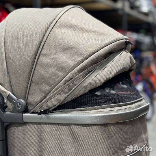 Новая коляска трансформер luxmom v8 бежевая