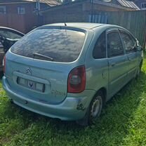 Citroen Xsara Picasso 1.8 MT, 2003, битый, 120 000 км, с пробегом, цена 78 000 руб.