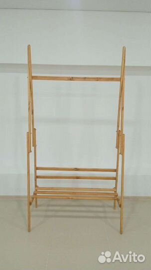 Вешалка для одежды напольная